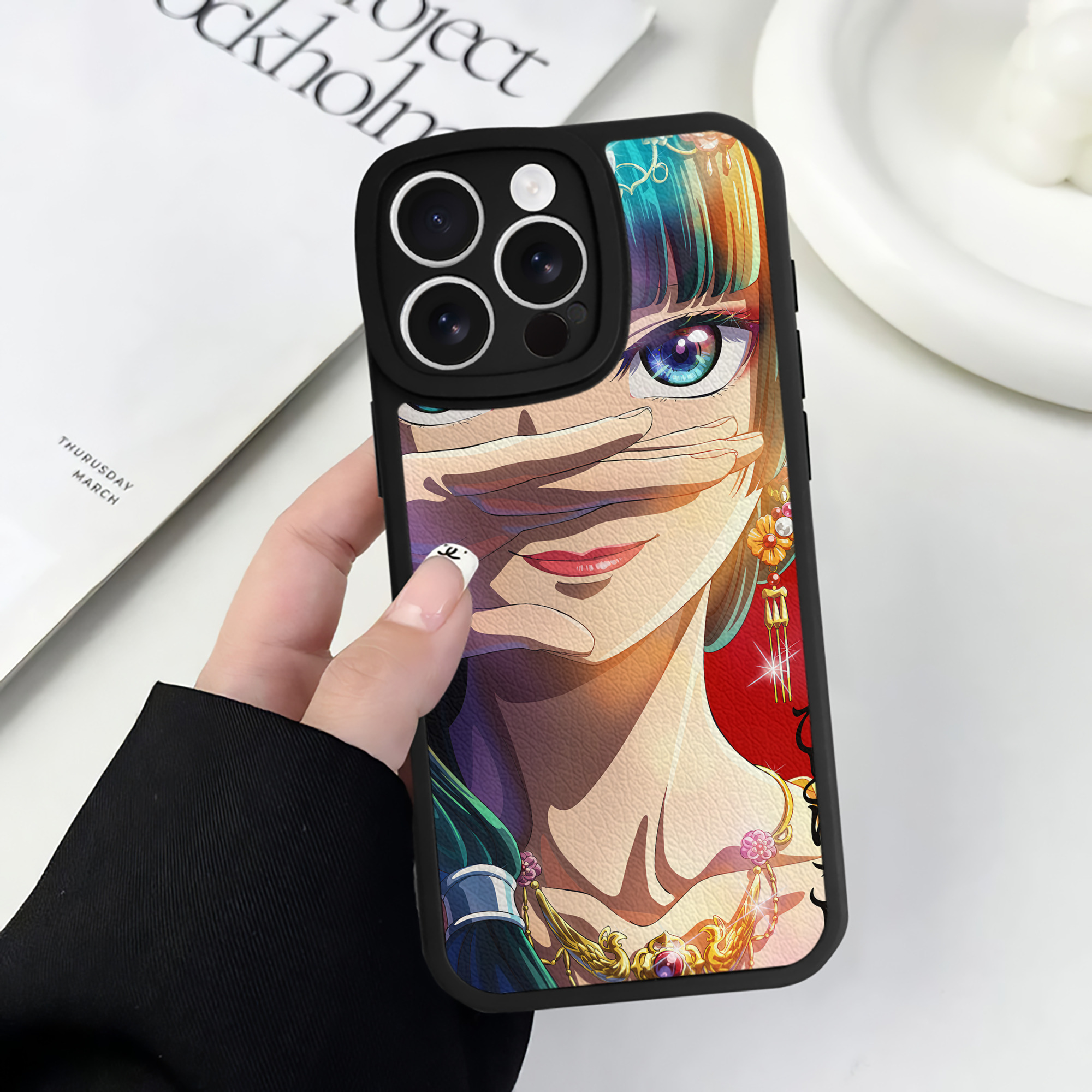 （画像用） 薬屋のひとりごと The Apothecary Diaries 【iPhone 16シリーズ対応】シリコンスマホケース（レザー調） 材質：シリコン